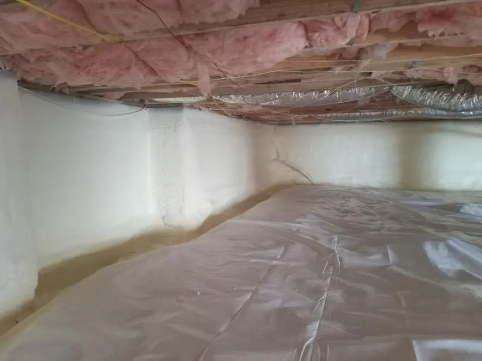 Crawl space encapsulation with closed-cell spray foam for Attic Insulation in San Martin